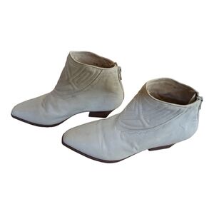 FRANCO Sarto leather embroidered tan western shooties, size 5.5M